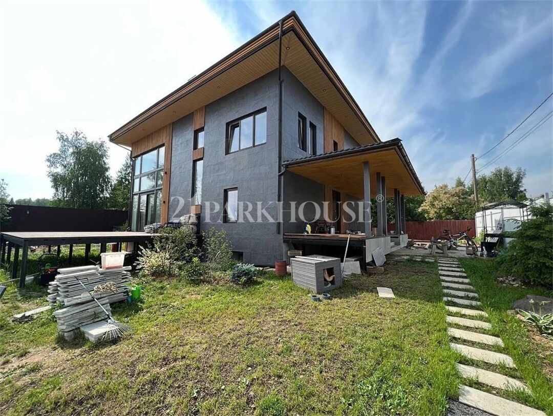Private Villa in Omsk, Russia